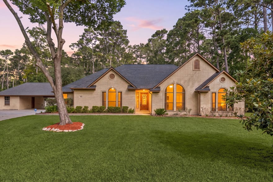 7302 Pine Drive, Alvin, Texas