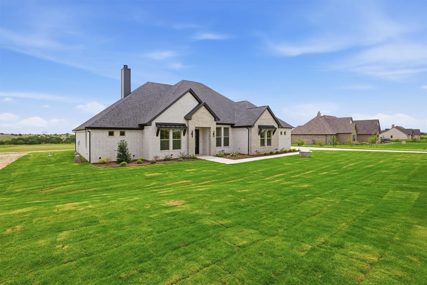 6132 County Road 1229, Godley, Texas