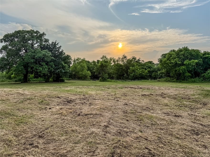 1700 Don Lee Road, Cleburne, Texas