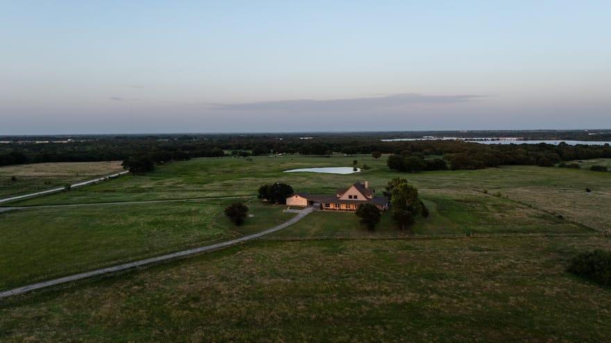 360 Pop Noah Road, Collinsville, Texas