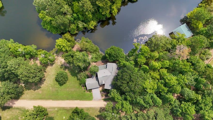 69 Artesian Avenue, Cleveland, Texas