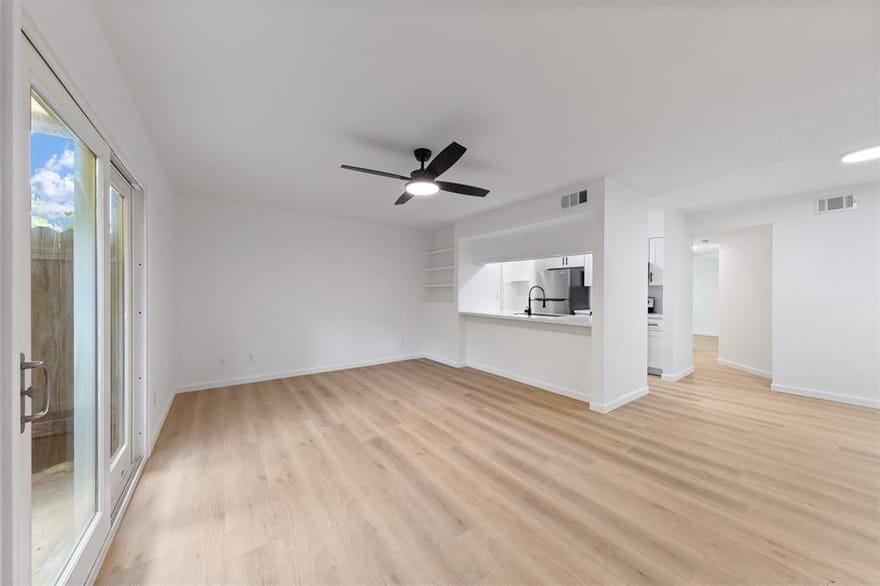 815 Lyle West Avenue, Cleveland, Texas