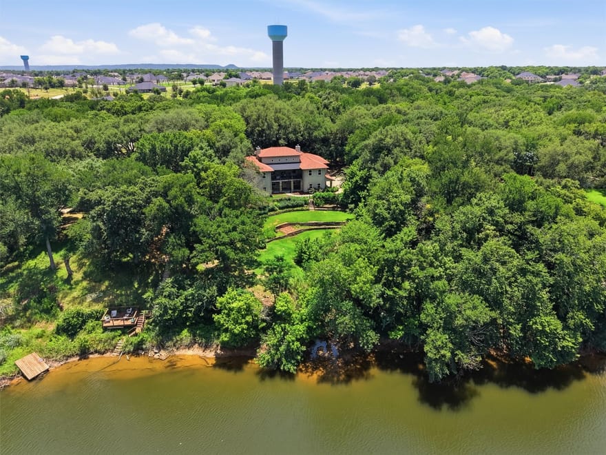 6710 Westover Drive, Granbury, Texas
