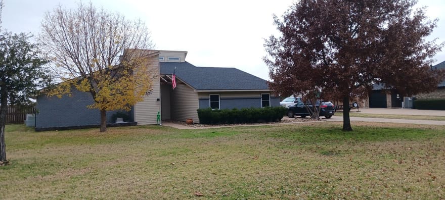 12 Cliff Drive, Mineral Wells, Texas