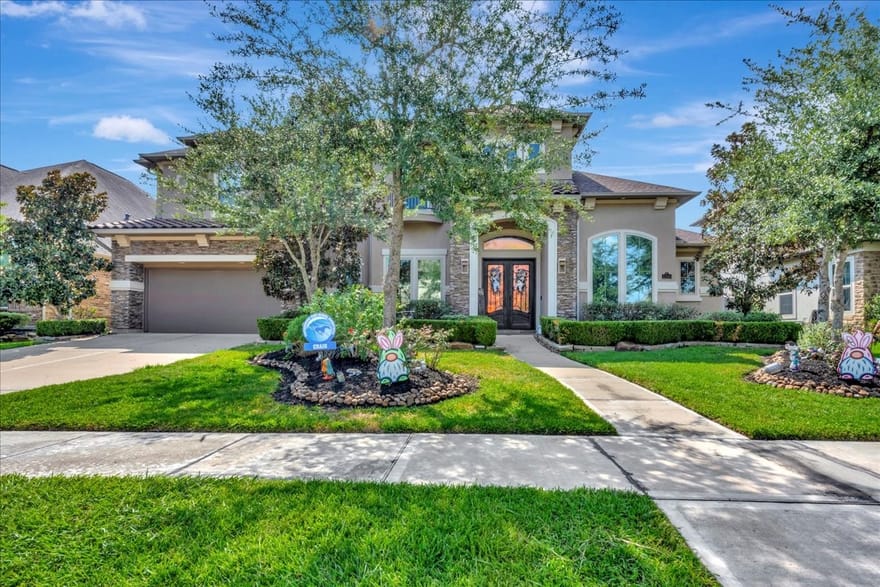 1310 Tamina Pass Lane, Friendswood, Texas