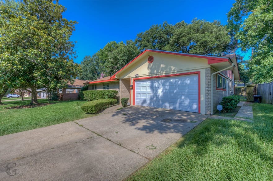 9032 Sara Lane, Shreveport, Louisiana