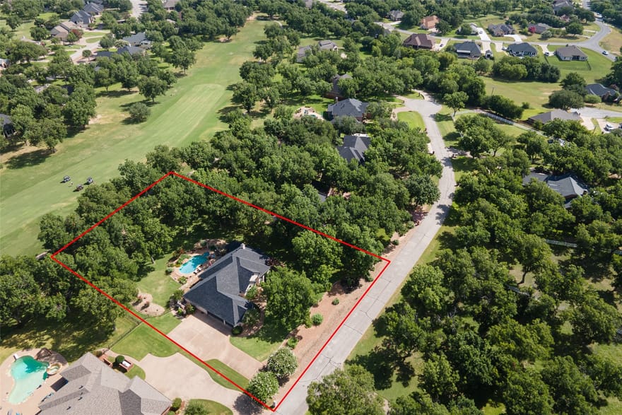 5612 Equestrian Court, Granbury, Texas