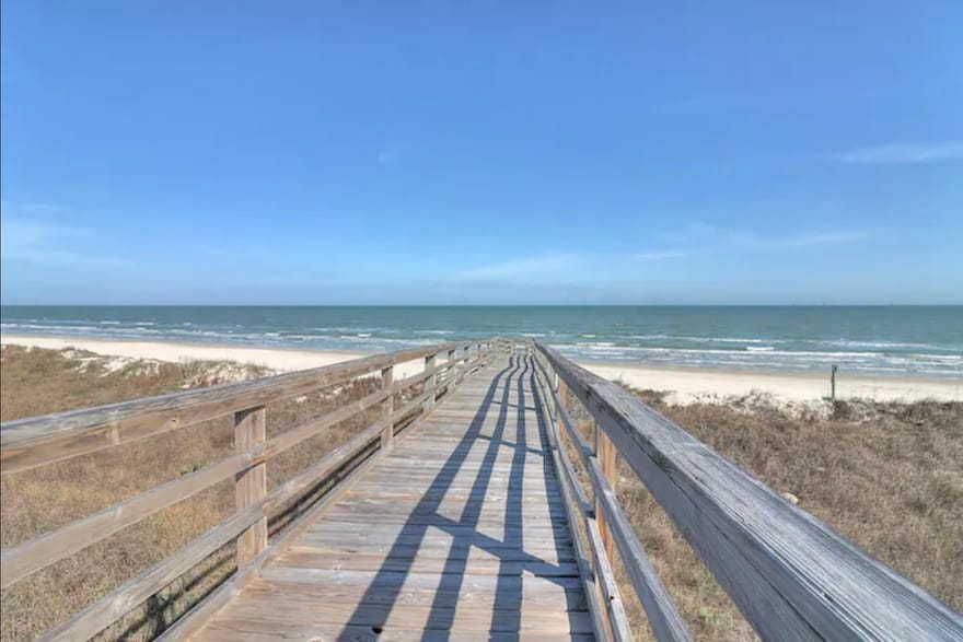 6501 Villa Castellon Drive, Port Aransas, Texas