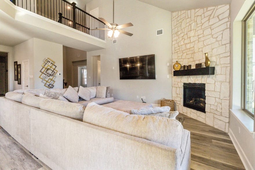2711 Trinity Ridge Street, Mansfield, Texas
