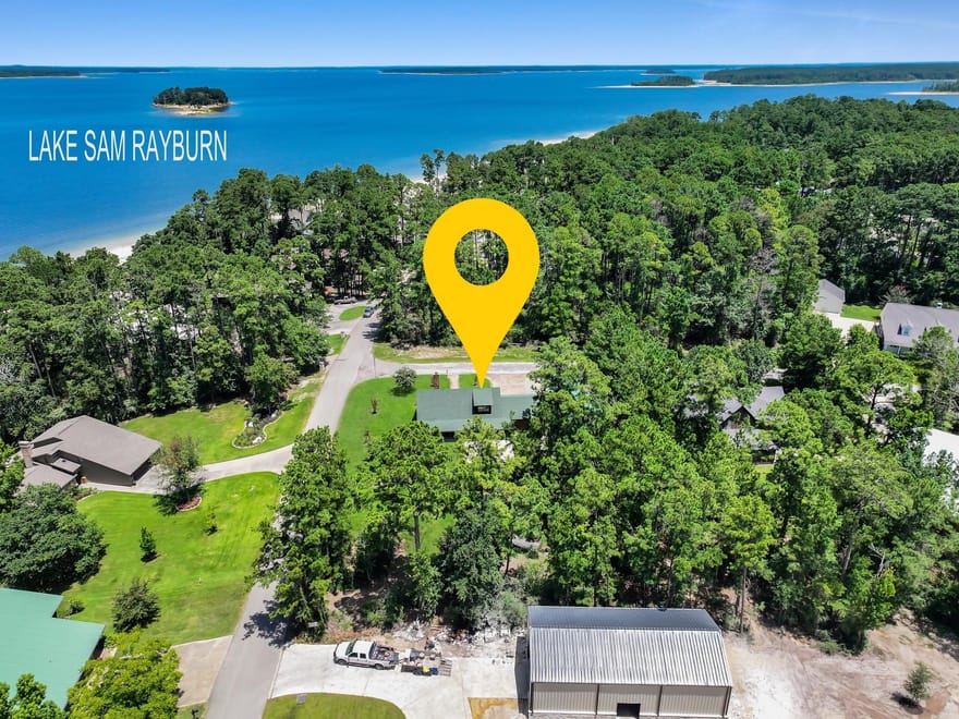 1461 Beachrock Drive, Brookeland, Texas