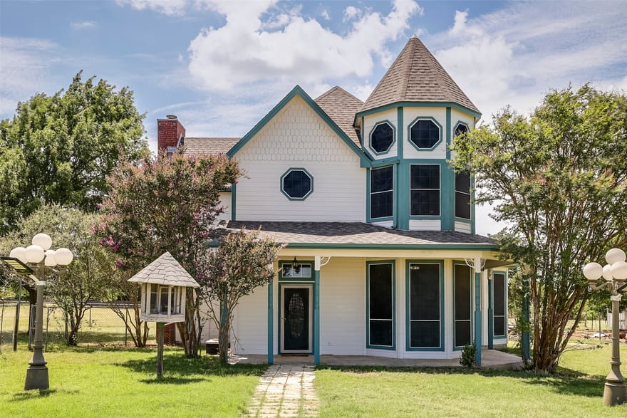 6712 Sundance Circle, Joshua, Texas