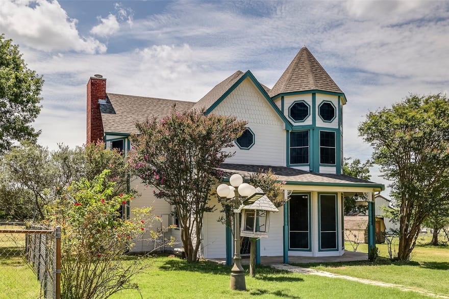 6712 Sundance Circle, Joshua, Texas
