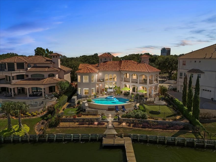 1628 Enterprise Avenue, League City, Texas