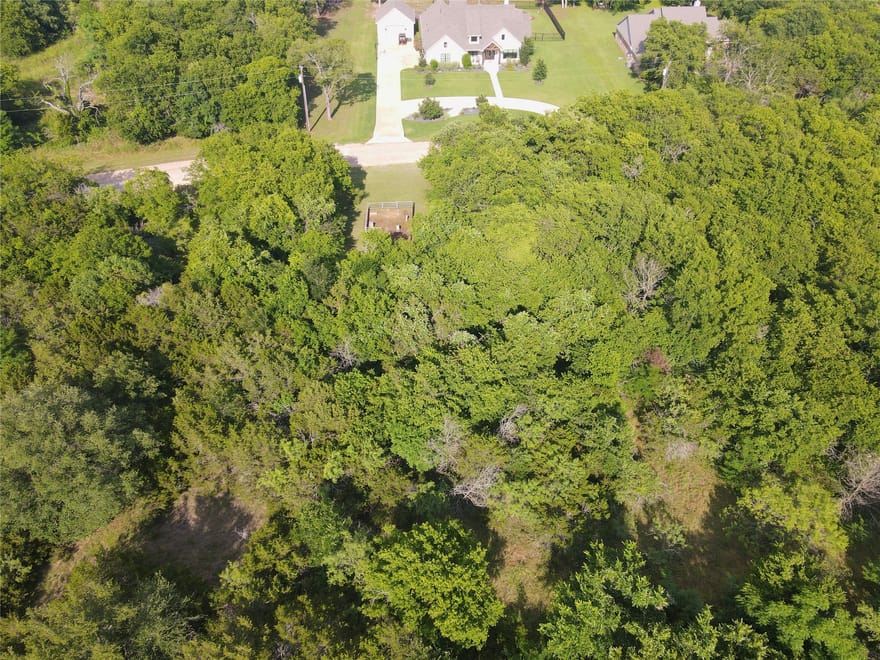 12150 Trailwood Drive, Whitney, Texas
