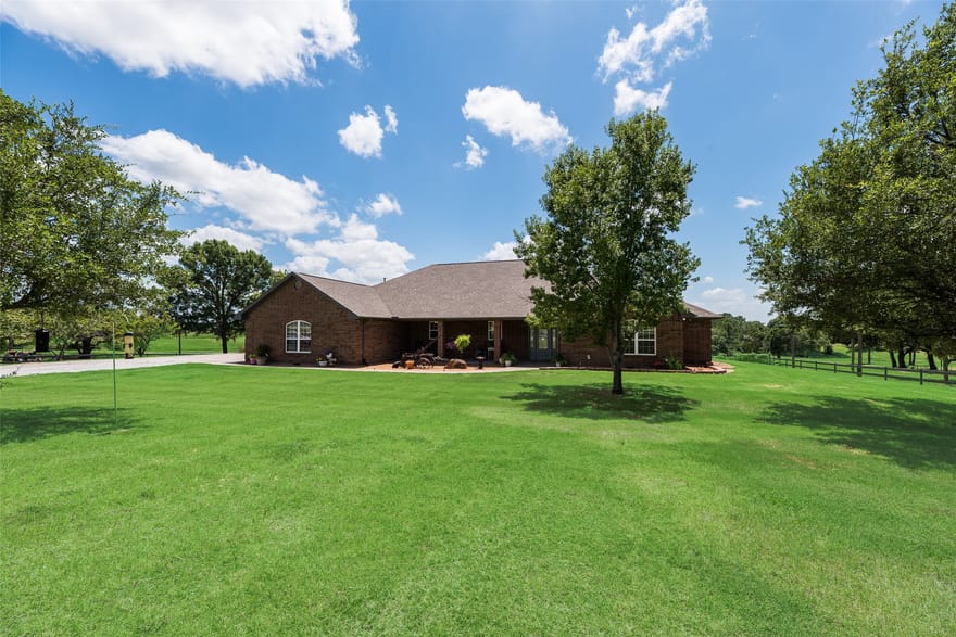 3188 Us-82, Bells, Texas