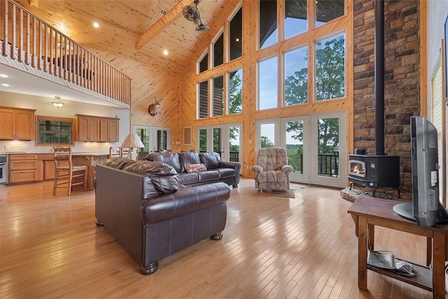 252 County Road 2110, Atlanta, Texas