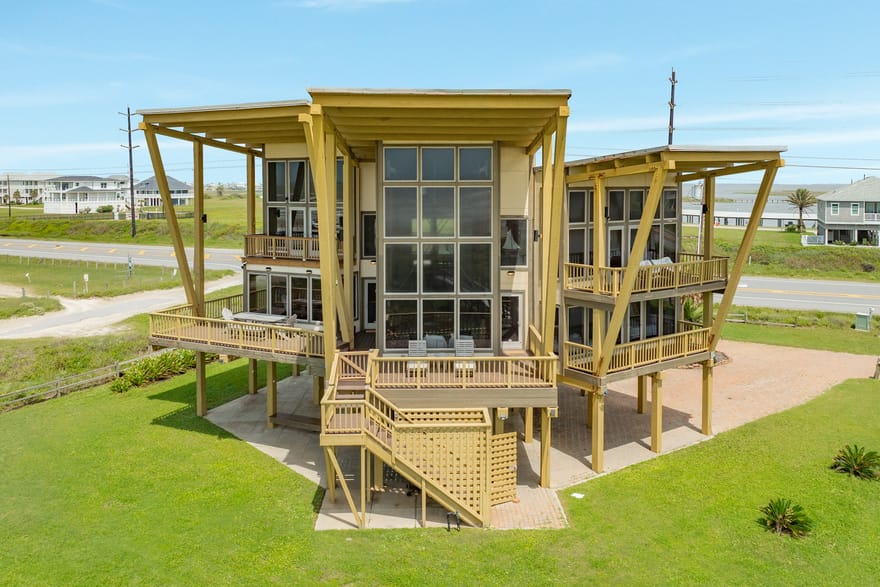 21127 W Sand Hill Drive, Galveston, Texas
