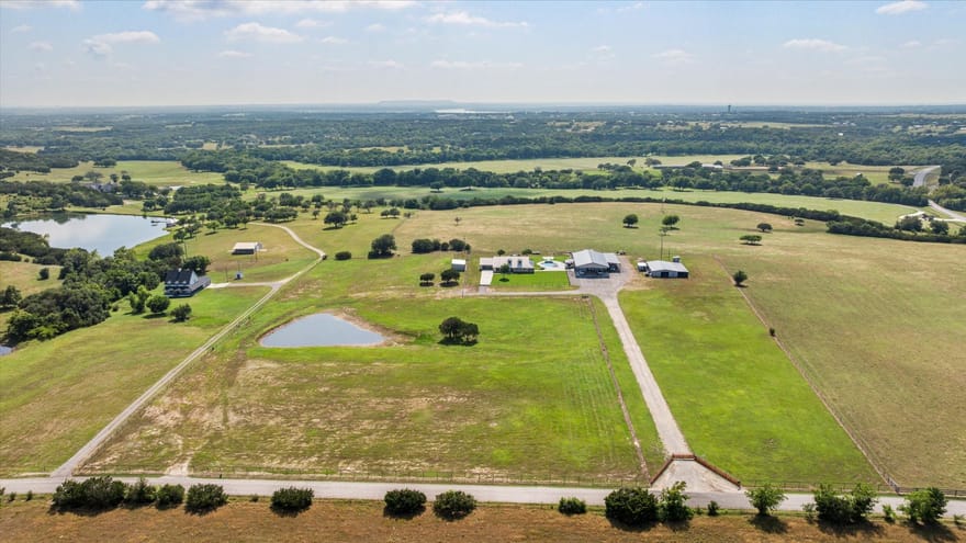 7000 Massey Road, Granbury, Texas