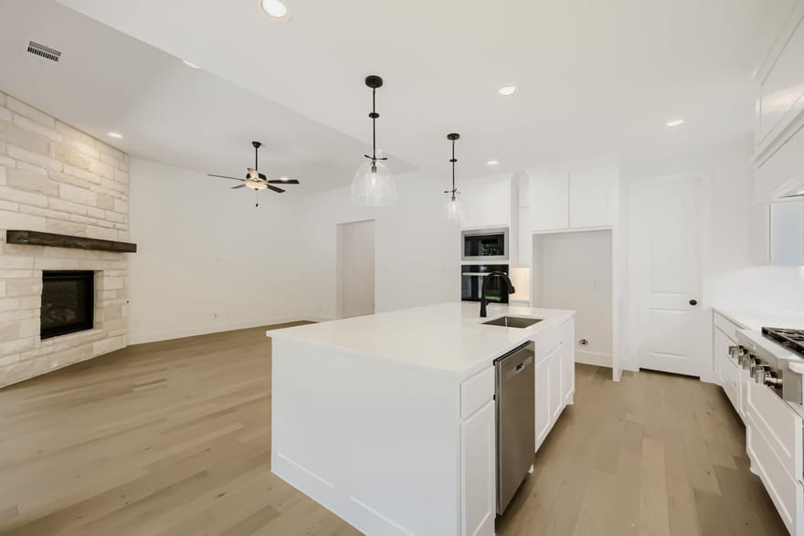 1813 Flowerfield Lane, Mansfield, Texas