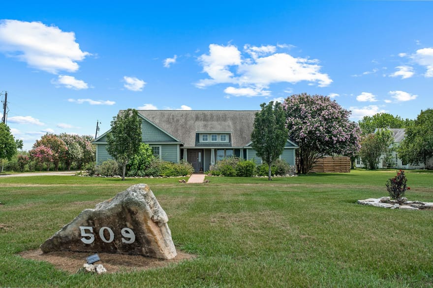 509 Seakist Road, Port Lavaca, Texas