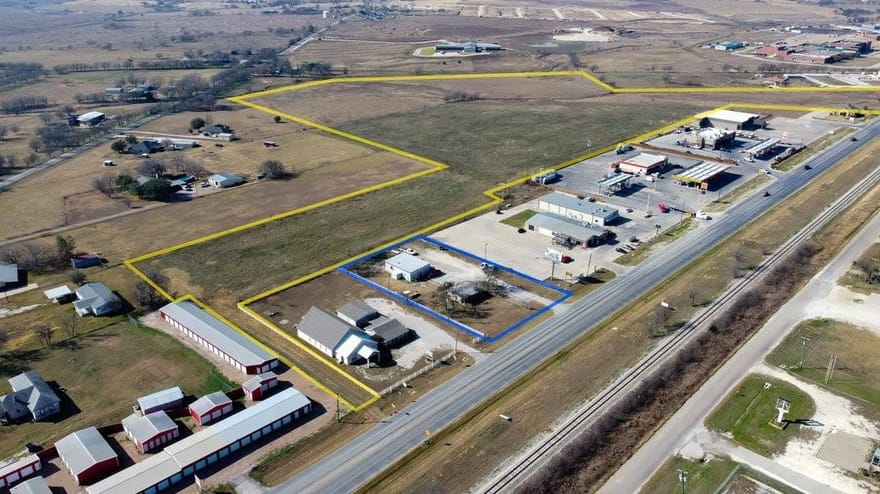 8829 N Highway 171, Godley, Texas