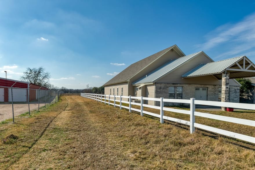 8829 N Highway 171, Godley, Texas
