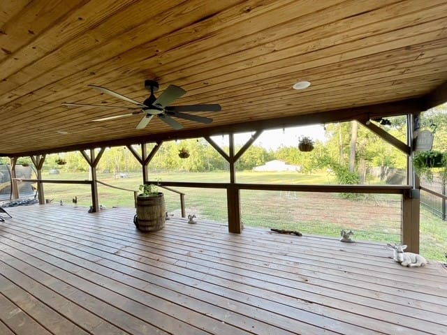 8262 Us Highway 84, Mount Enterprise, Texas