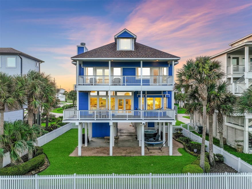 14458 Spyglass Circle, Galveston, Texas