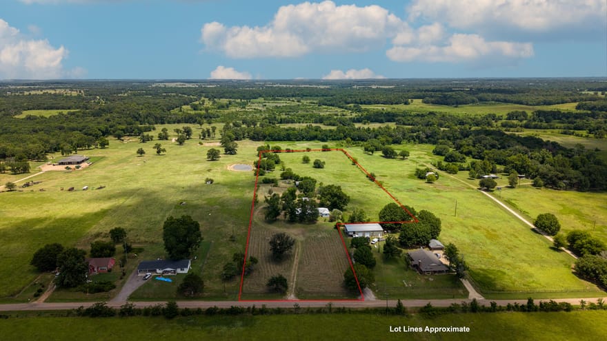 1053 Vz County Road 4206, Athens, Texas