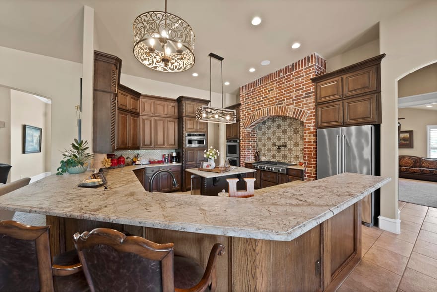 3875 Fm 121, Van Alstyne, Texas