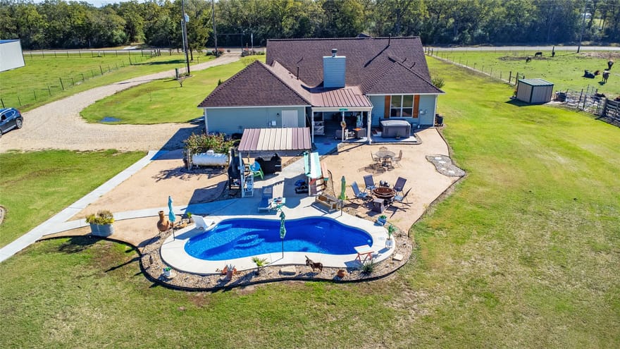 12065 Fm 1696 Road, Bedias, Texas