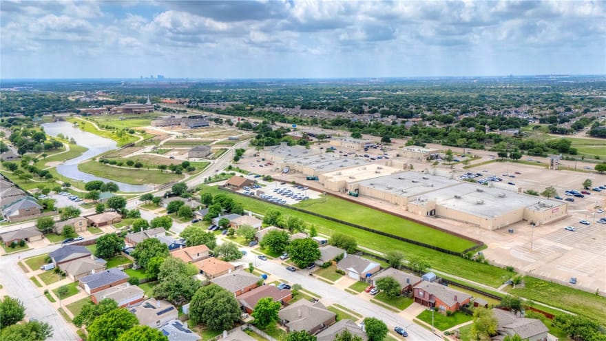 5805 Starnes Road, Watauga, Texas