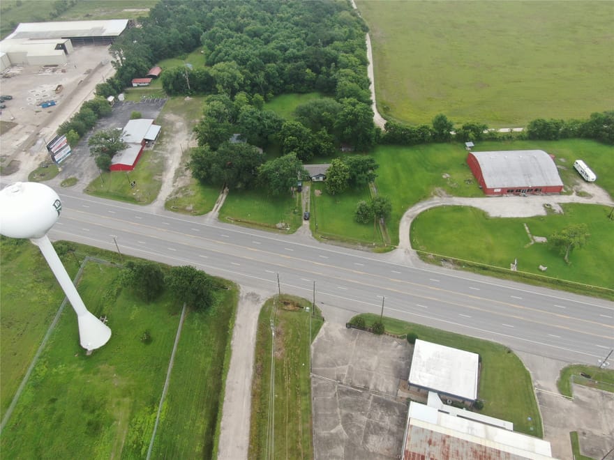 6131 Hwy 146, Dayton, Texas