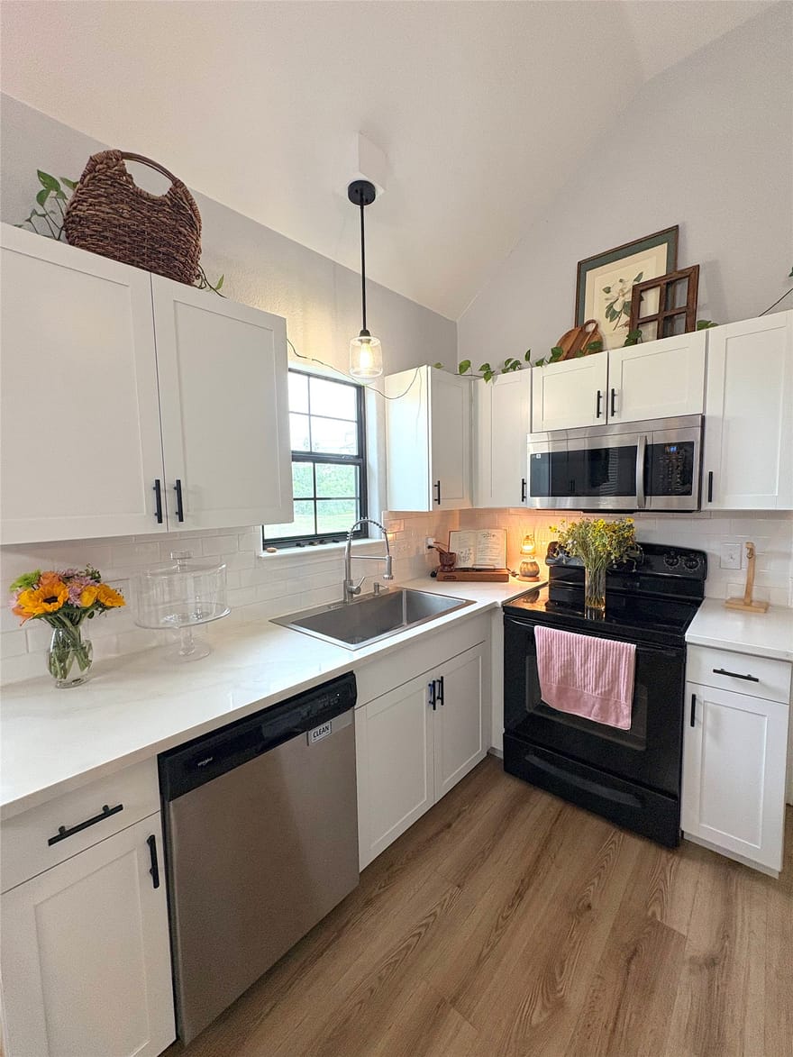 165 Dandelion Trail, San Marcos, Texas