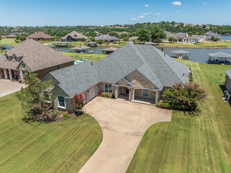 2009 Canaveral Court, Granbury, Texas