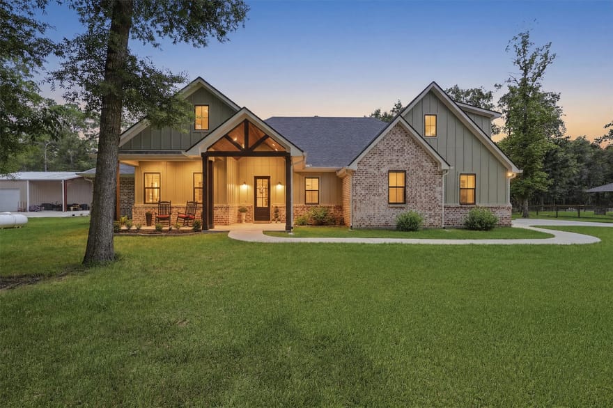 735 County Road 6324, Dayton, Texas