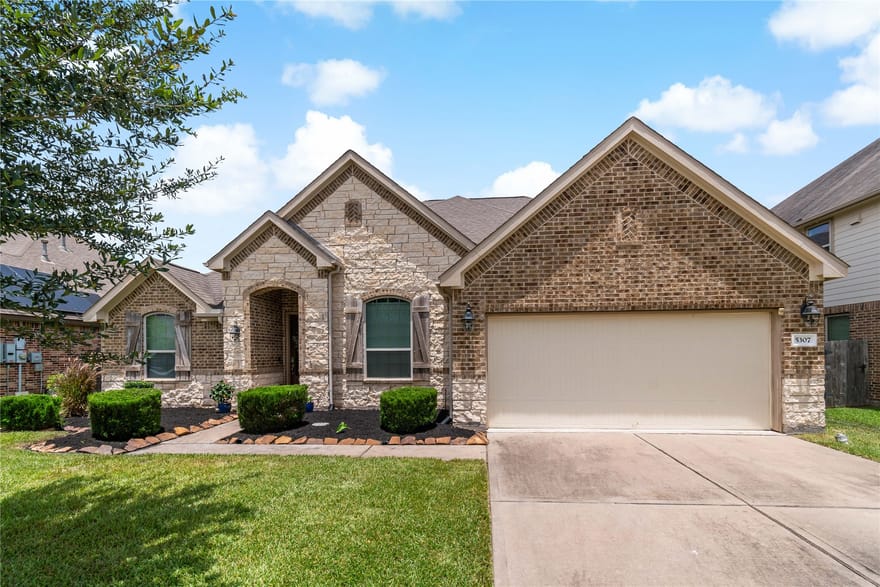 5307 Savannah Bend Drive, Rosharon, Texas