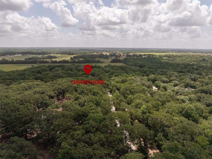 328 Wolf Front Road, Van Alstyne, Texas