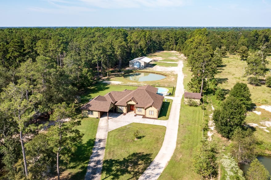 2210 County Road 3011, Dayton, Texas