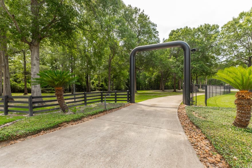 5950 Keith Rd, Lumberton, Texas