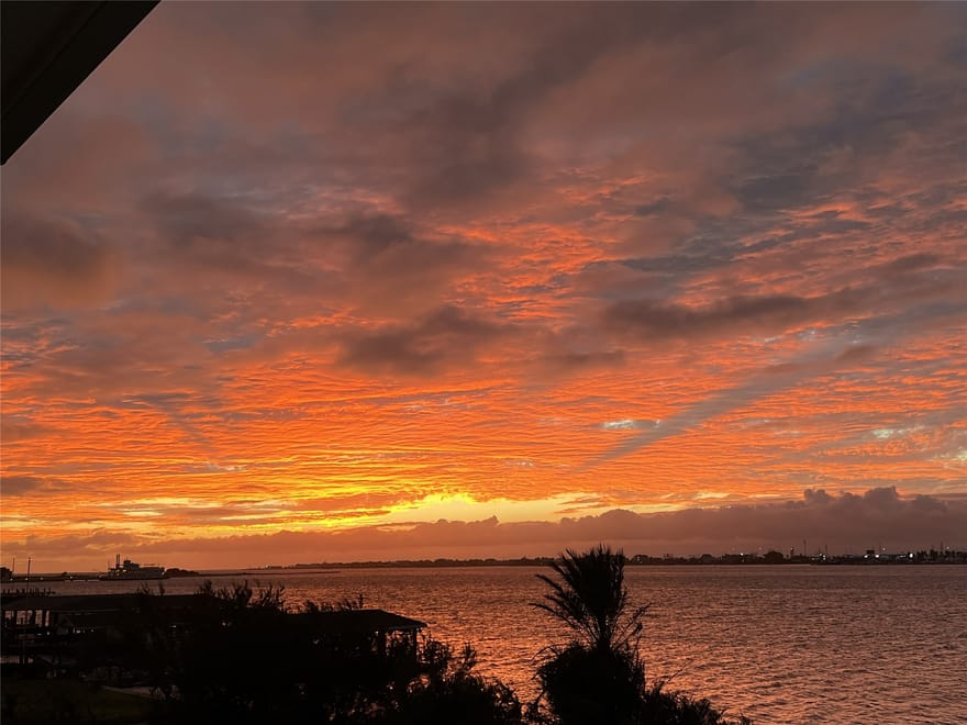 7220 Avenue N 1/2, Galveston, Texas