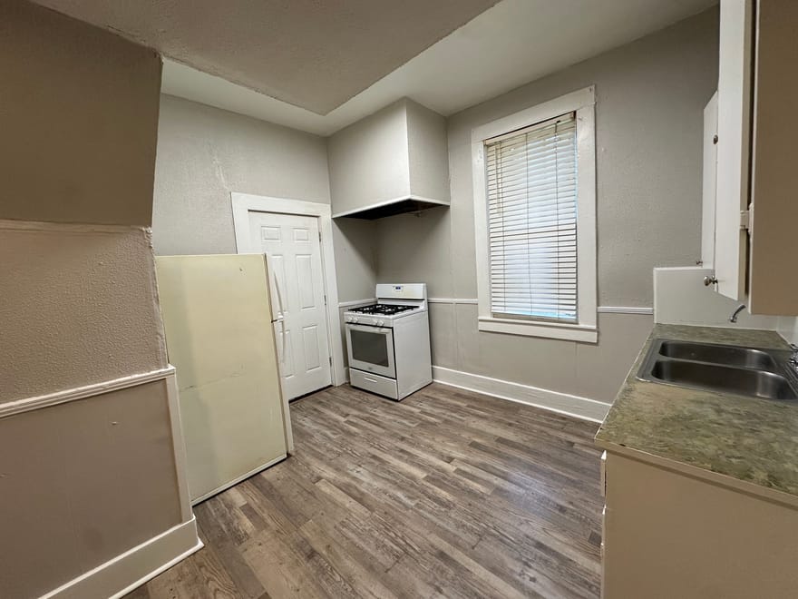 2413 Creswell Avenue, Shreveport, Louisiana