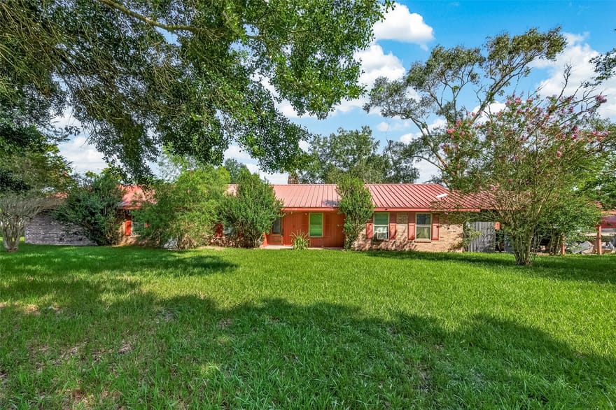 150 County Road 2296, Cleveland, Texas