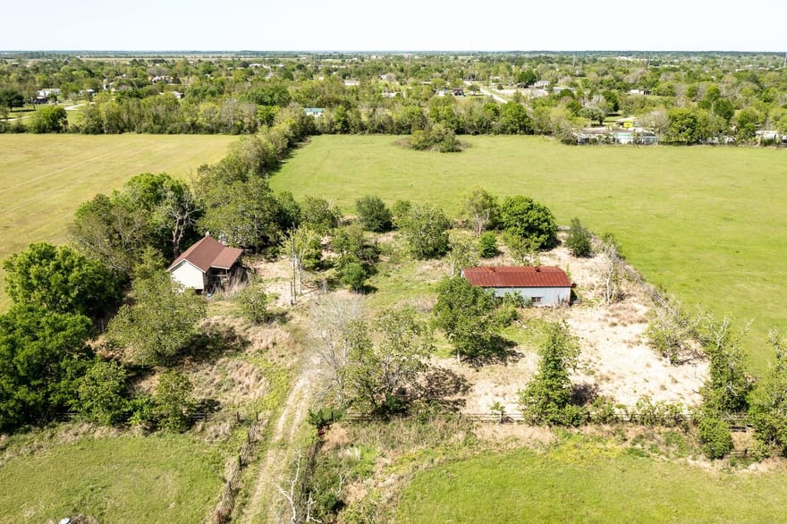 978 County Road 602, Dayton, Texas