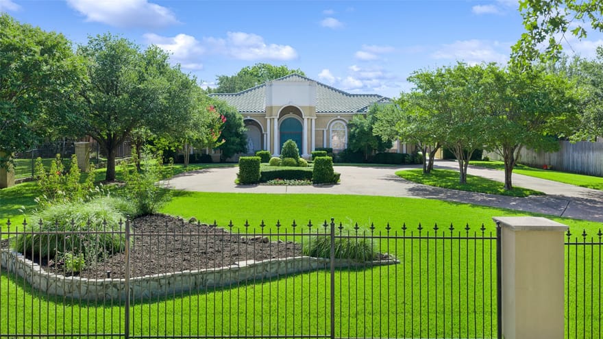 4145 Roberts Road, Grapevine, Texas