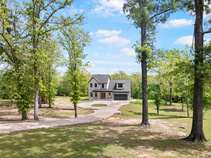1013 County Road 4420, Mt Pleasant, Texas