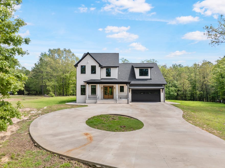1013 County Road 4420, Mt Pleasant, Texas