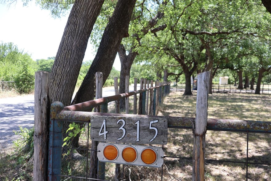 4315 Waples Road, Granbury, Texas
