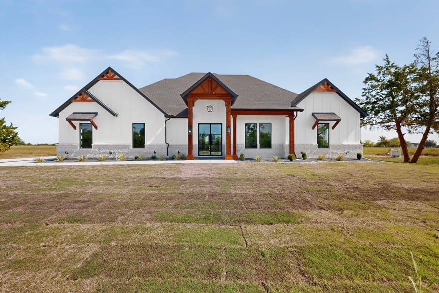 135 Vz County Road 3811, Wills Point, Texas
