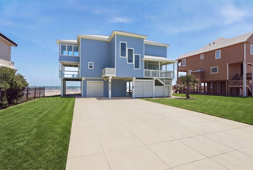 11851 Sunbather Lane, Galveston, Texas